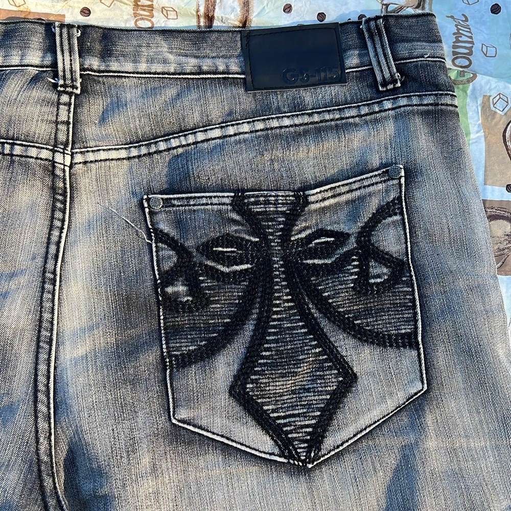 Men’s DENIM SHORTS - Picture 3 of 3